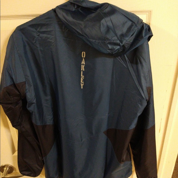 Oakley men’s jacket. Brand new! - Picture 1 of 5
